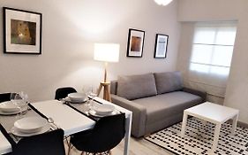 Apartamento de dos dormitorios en pleno casco histórico con patio privado